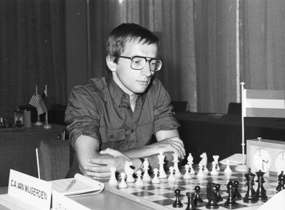 Rob Brunia, Cor van,Wijgerden کتاب کار گام 2( تمرین های قدم به قدم شطرنج)